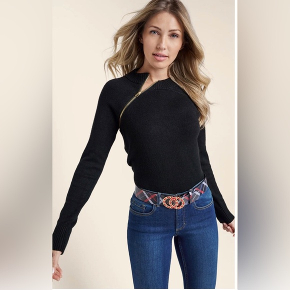 Zipper Neck Sweater - Picture 1 of 9
